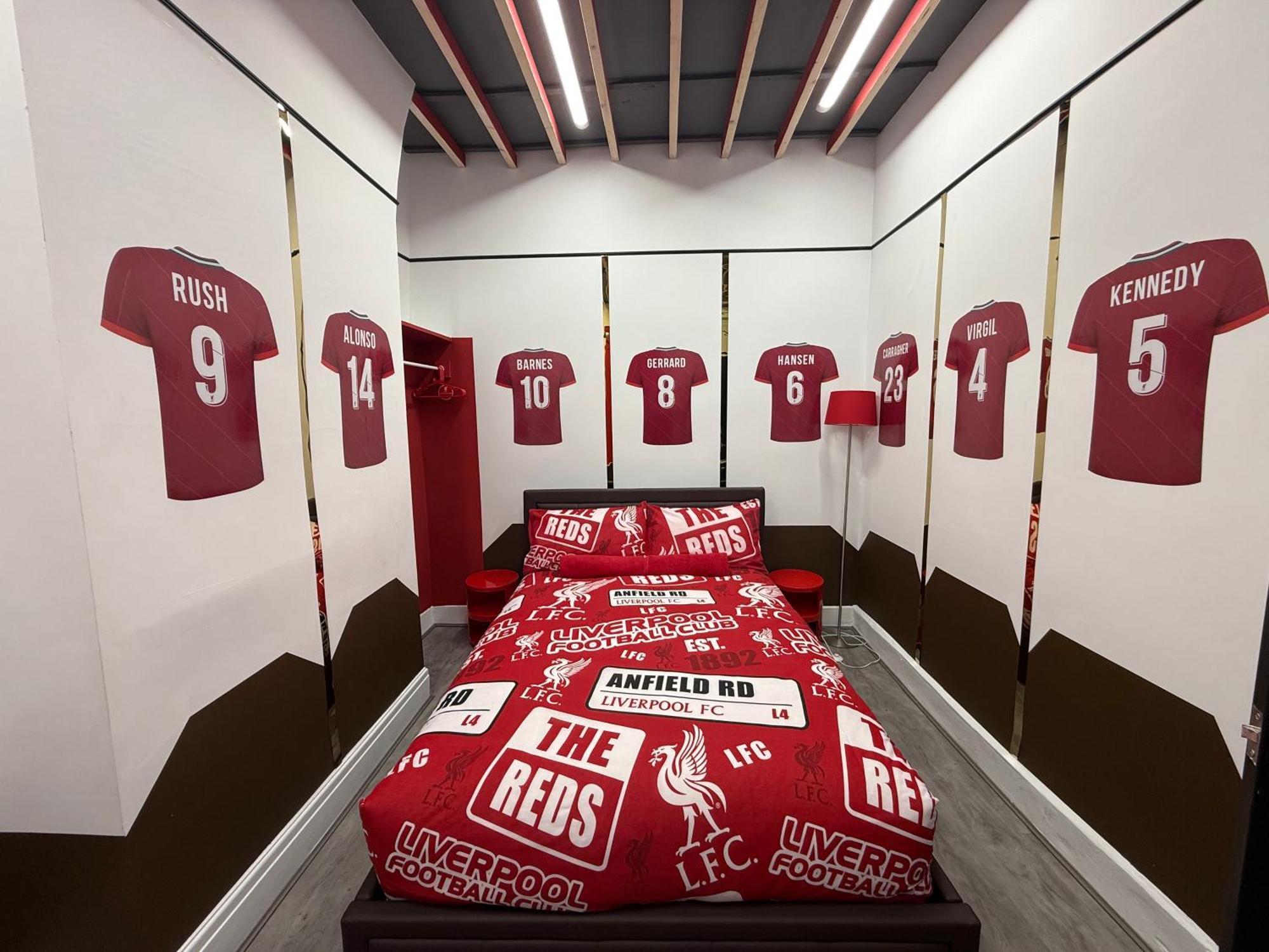 Anfield Abode - Entire Lfc Themed House Villa Liverpool Dış mekan fotoğraf